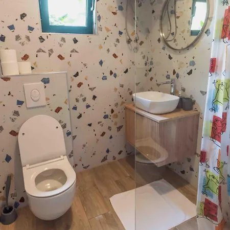 History شقة سبليت