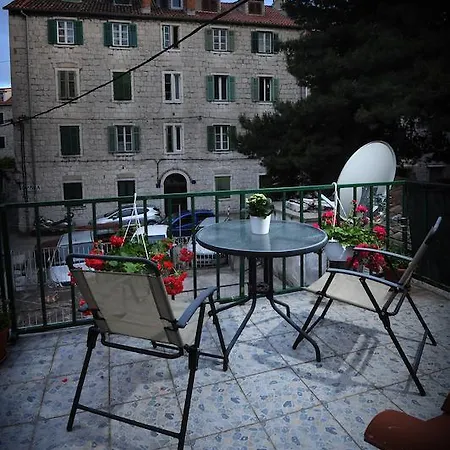 History Apartment