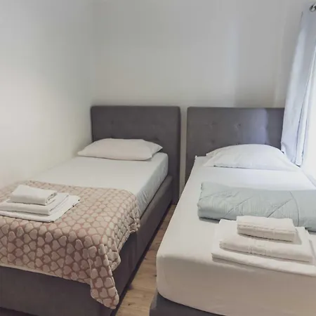 History Apartment Split
