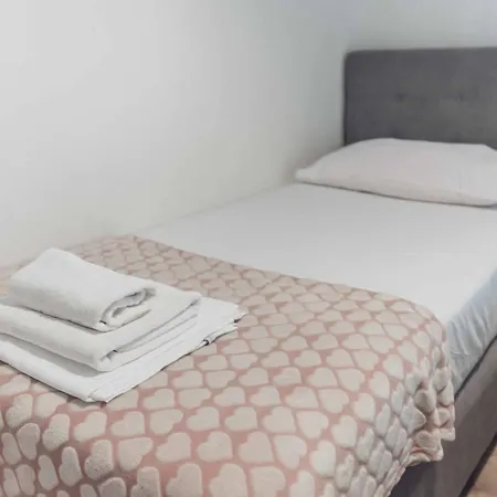 Apartman History